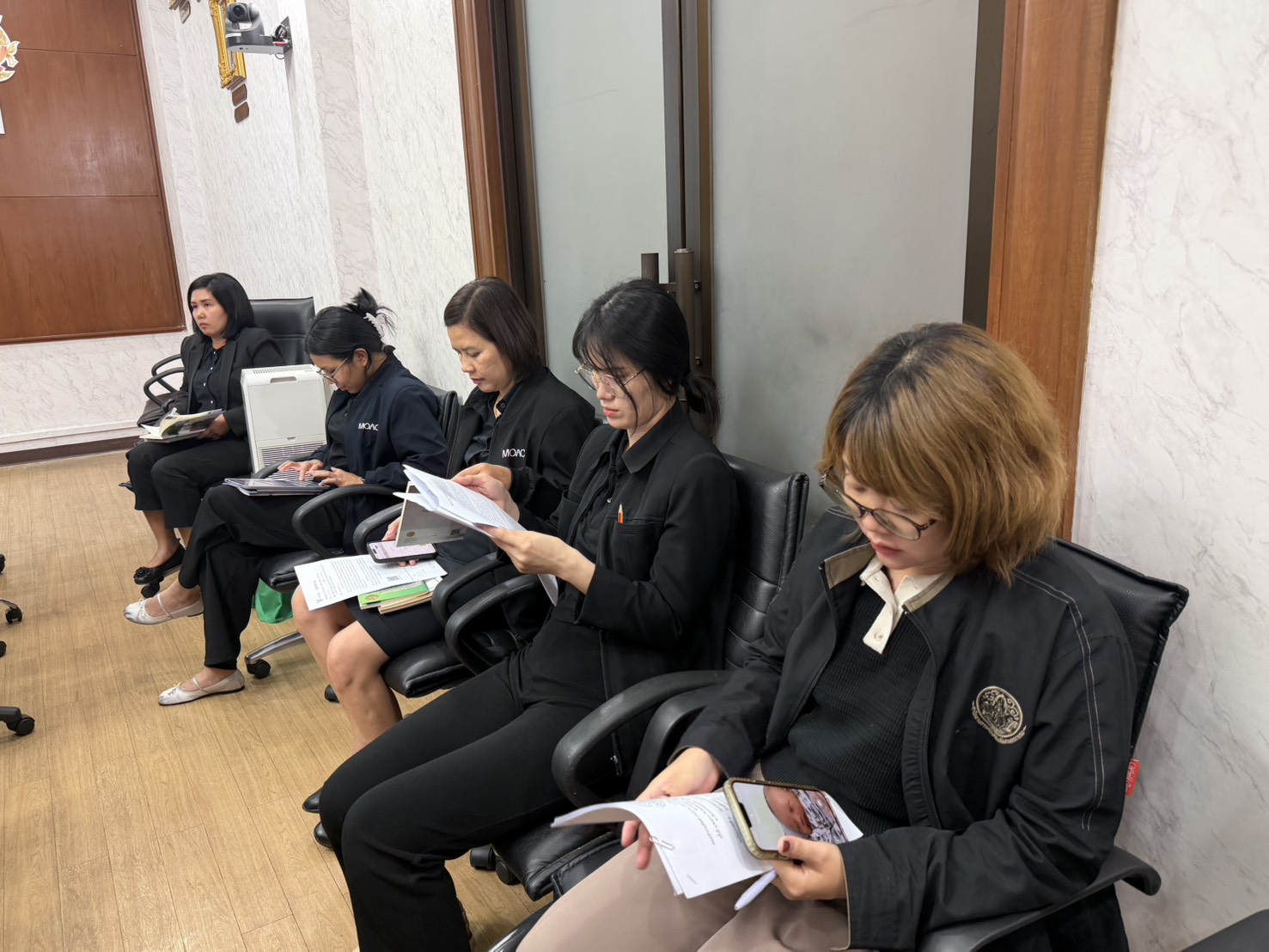 title - ประชุมคณะทำงานจัดทำ ทบทวน ปรับปรุงระเบียบ ประกาศ ข้อบังคับ และแนวทางปฏิบัติงาน ของกองทุนการปฏิรูปที่ดินเพื่อเกษตรกรรม ครั้งที่ 1/2569 